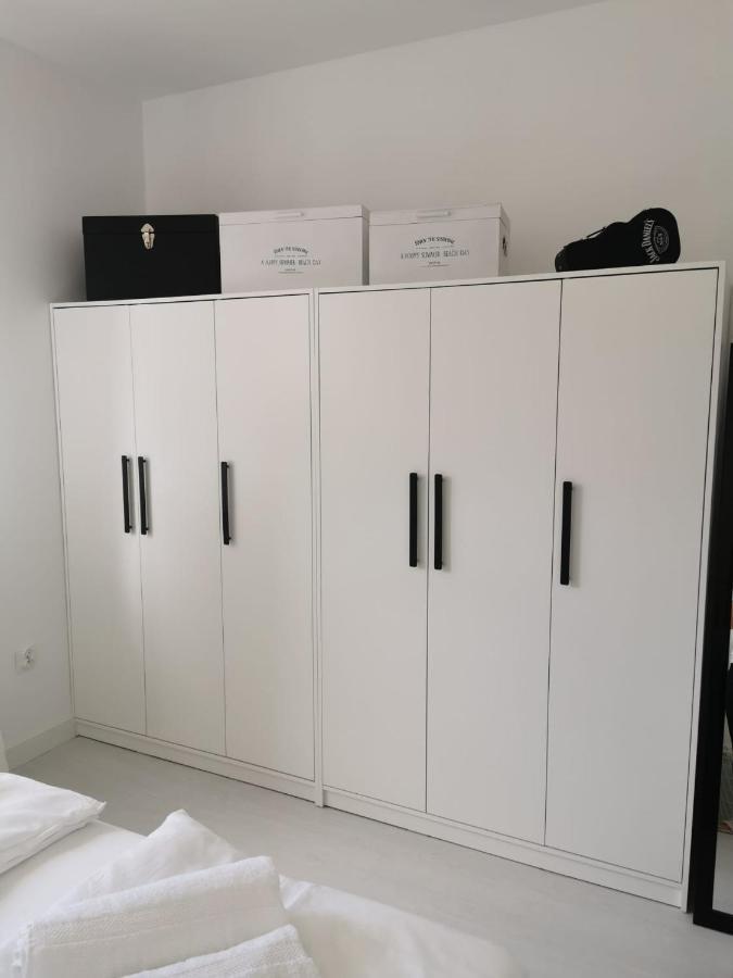 Przytulny Apartament Z Kominkiem Przy Jeziorze Borne Sulinowo Exterior photo