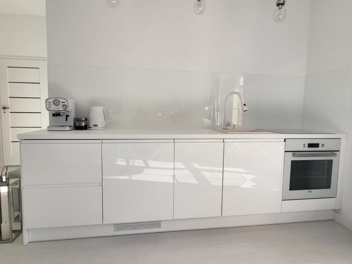 Przytulny Apartament Z Kominkiem Przy Jeziorze Borne Sulinowo Exterior photo